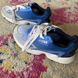 MWT adidas falcon shoes